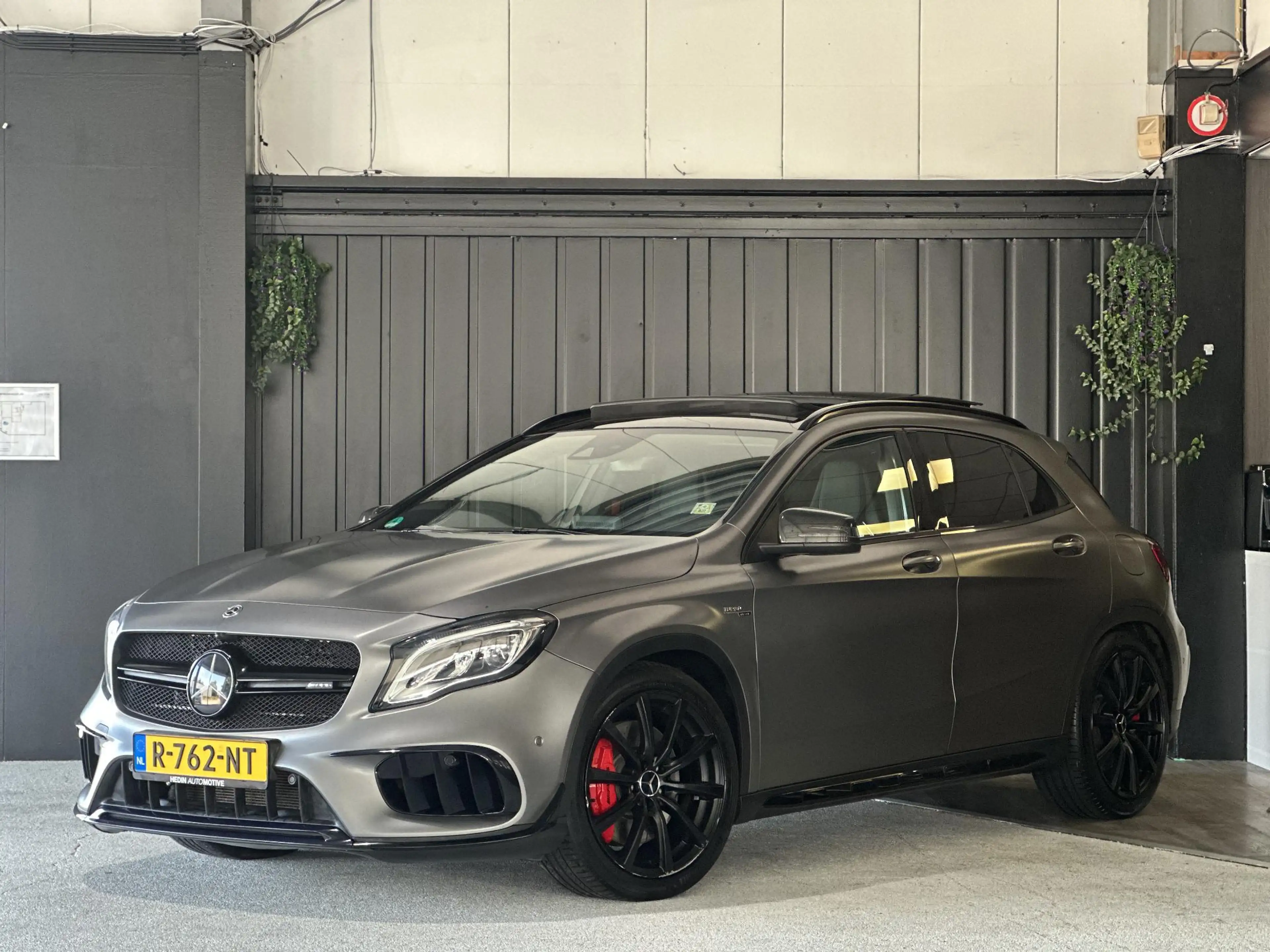 Mercedes-Benz GLA 45 AMG 4MATIC Business | Panoramadak | kuipstoelen | Carp