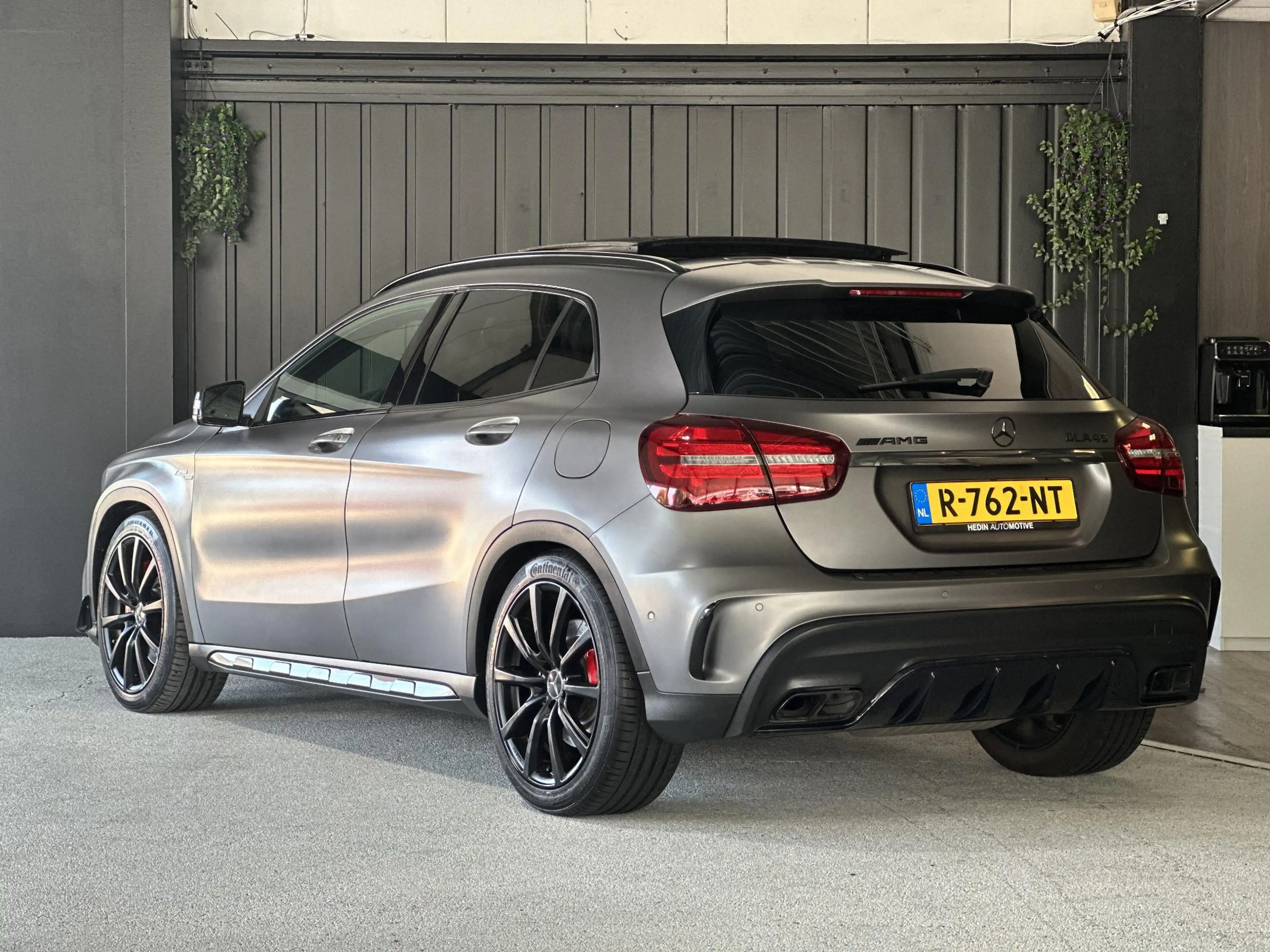 Mercedes-Benz GLA 45 AMG 4MATIC Business | Panoramadak | kuipstoelen | Carp — photo 4