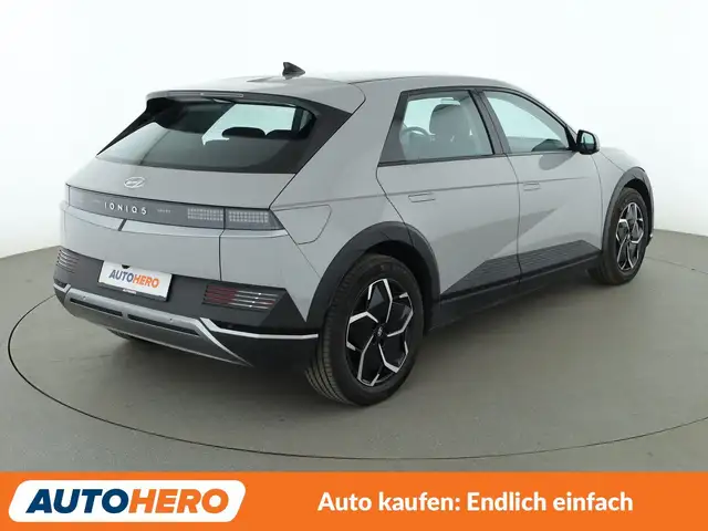 Hyundai Ioniq 5 view 6
