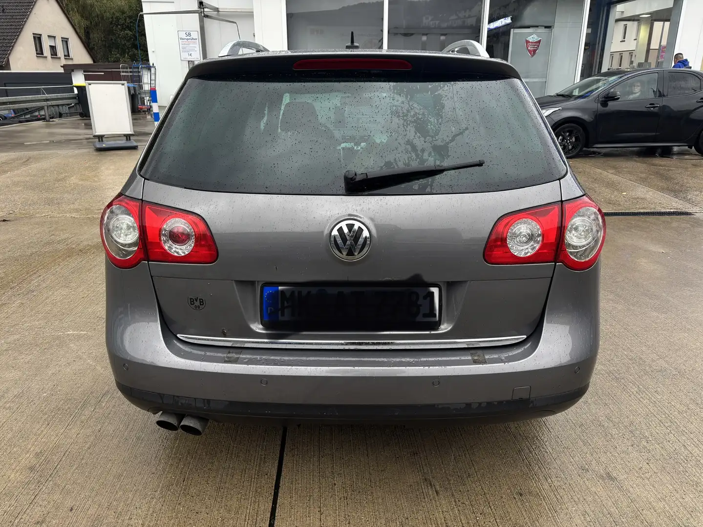 Volkswagen Passat Variant 2.0 TDI 4Motion Highline Tüv Alu AHK Shz Tiefer - 2