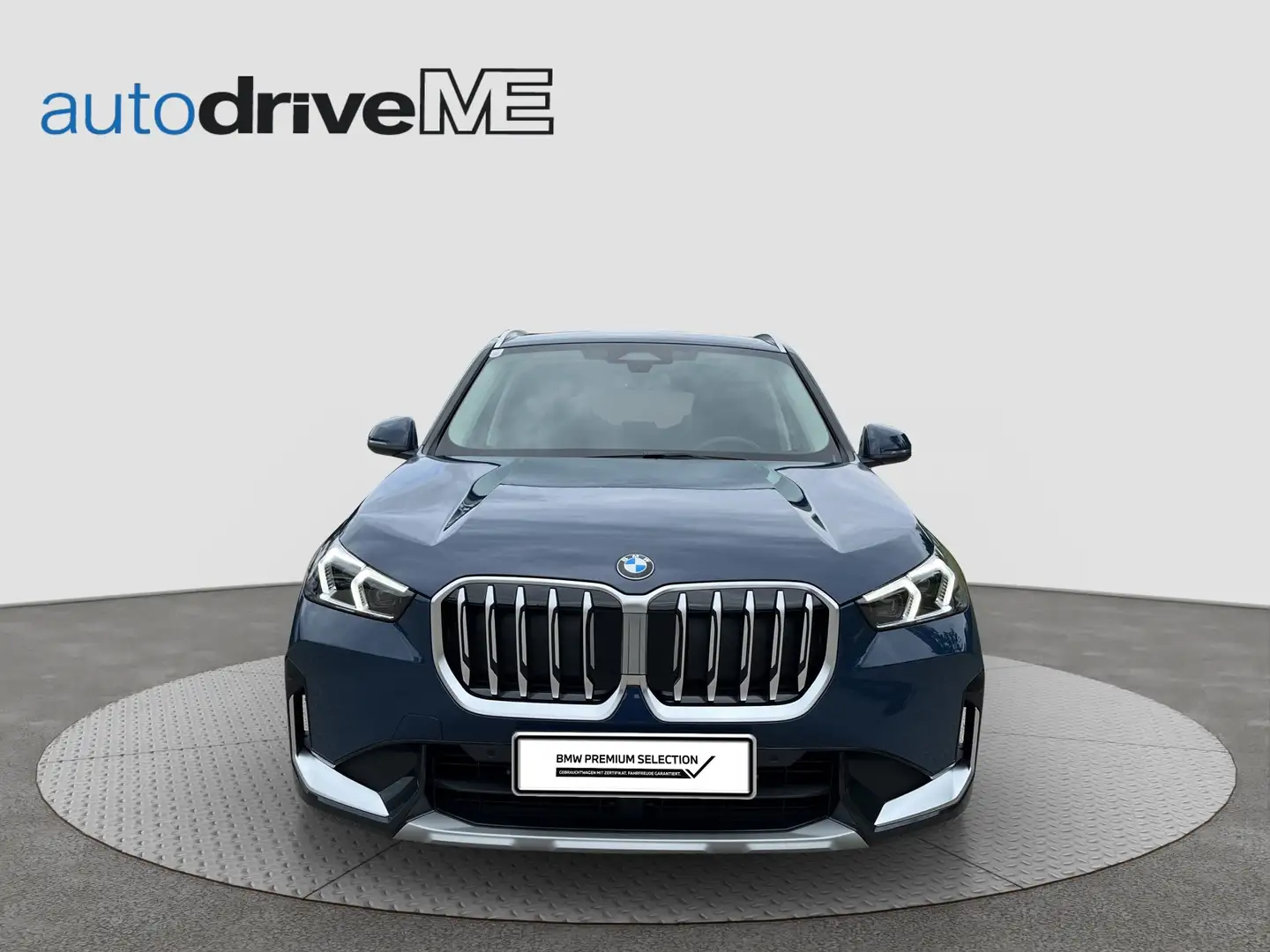 BMW X1 18d sDrive Blau - 2
