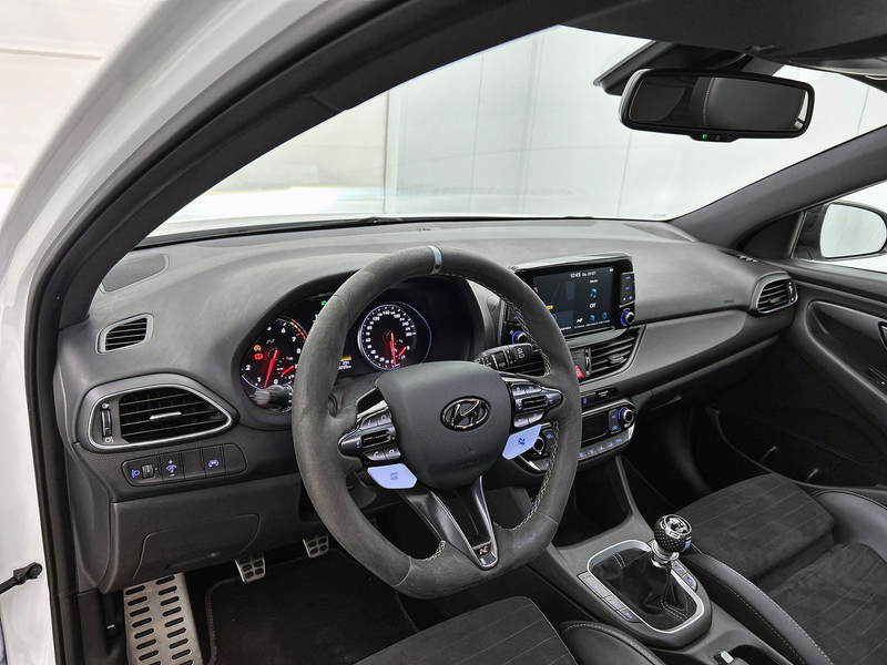 Hyundai i30 2.0 T-GDI N2 Performance 280PK | Schuif-/kanteldak — photo 14
