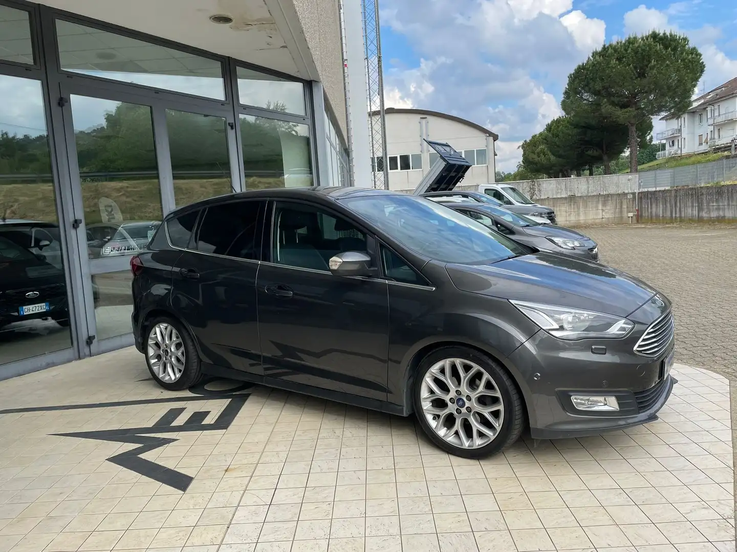 Ford C-Max C-Max 1.5 tdci Titanium s Grau - 2