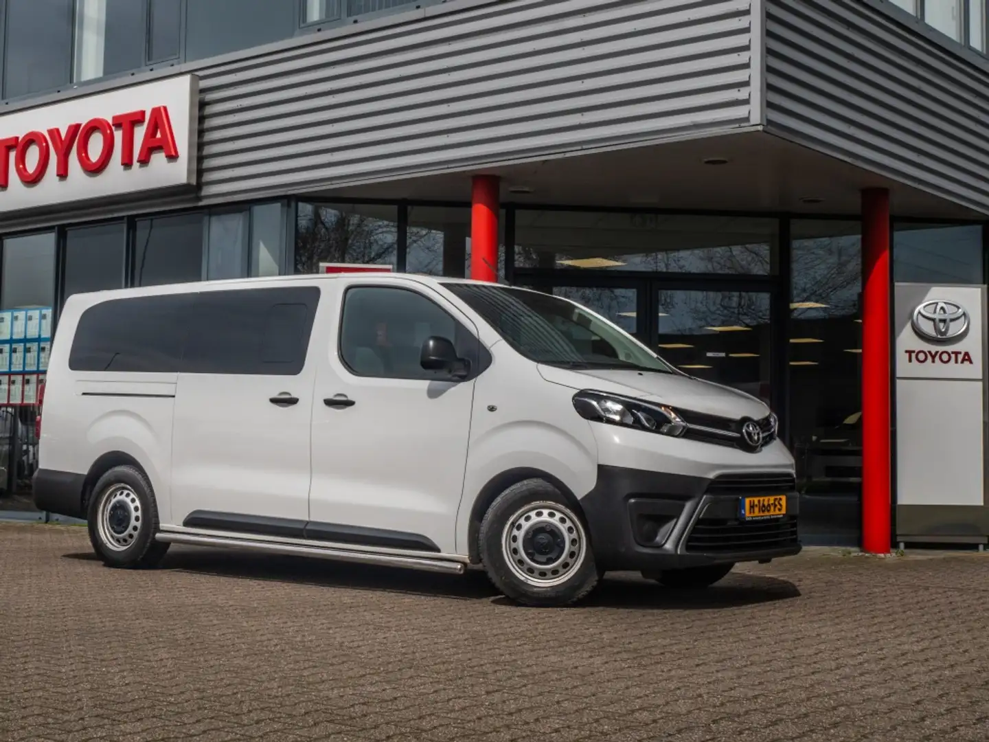 Toyota Proace Shuttle 1.5 D-4D Cool | L3 | 9 Persoons | CarPlay Белый - 1