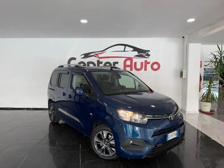 Toyota Proace City 1.5D 130cv S&S A/T L1 D Luxury