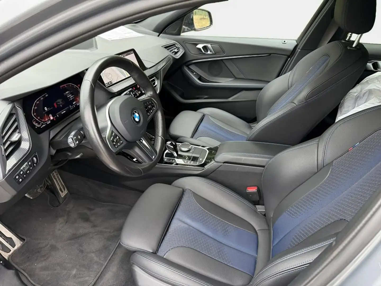 BMW 118 M Sport Grau - 2