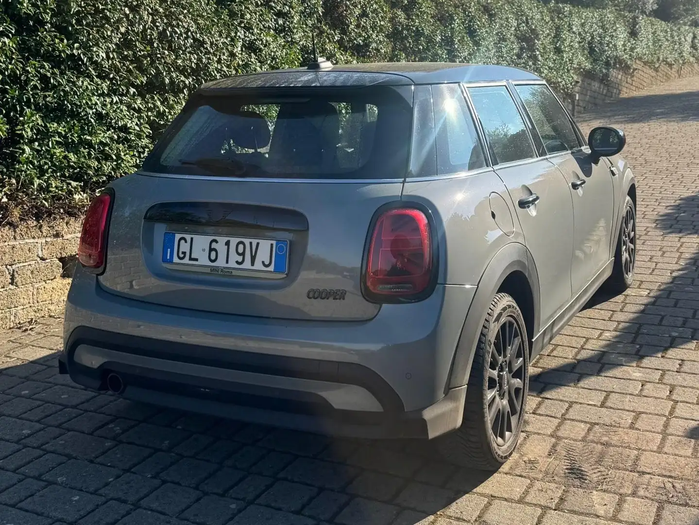 MINI Cooper Mini IV F55 2021 5p 5p 1.5 Camden auto Grigio - 1