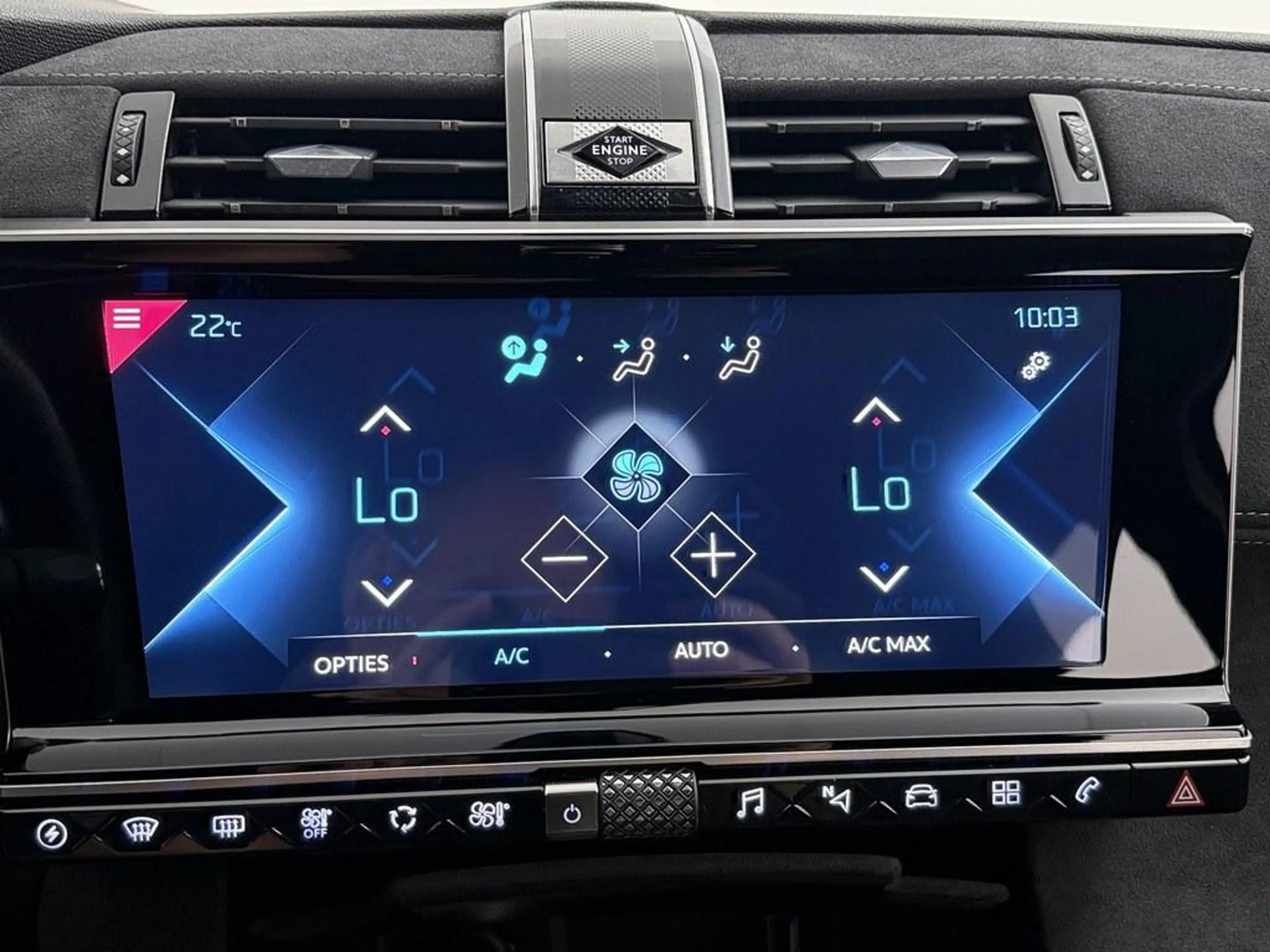 DS Automobiles DS 7 Crossback Plug-in Hybrid 225pk Performance Line Alcantara/ N — photo 13