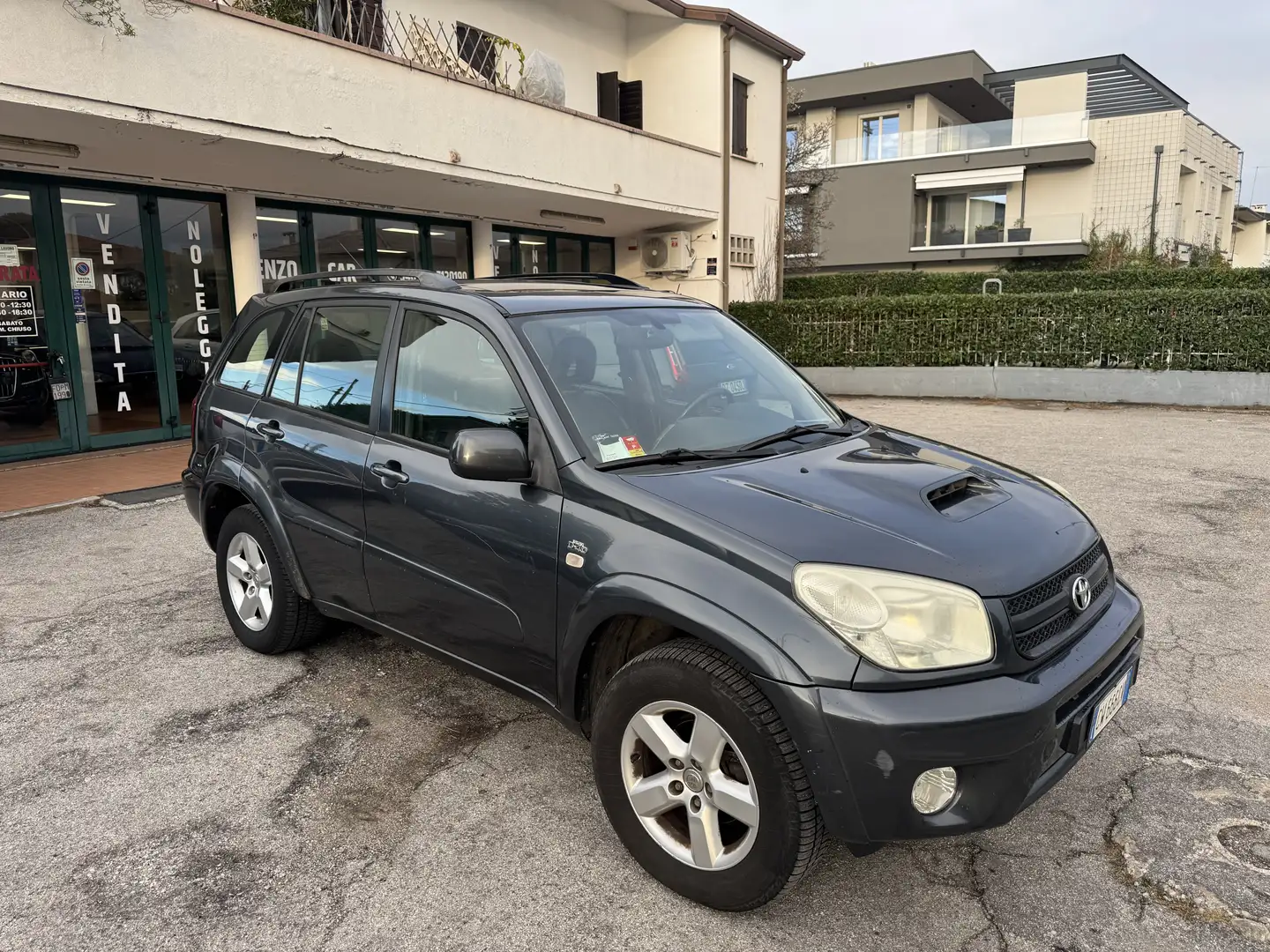 Toyota RAV 4 RAV4 2.2 d-4d Luxury 177cv - 1
