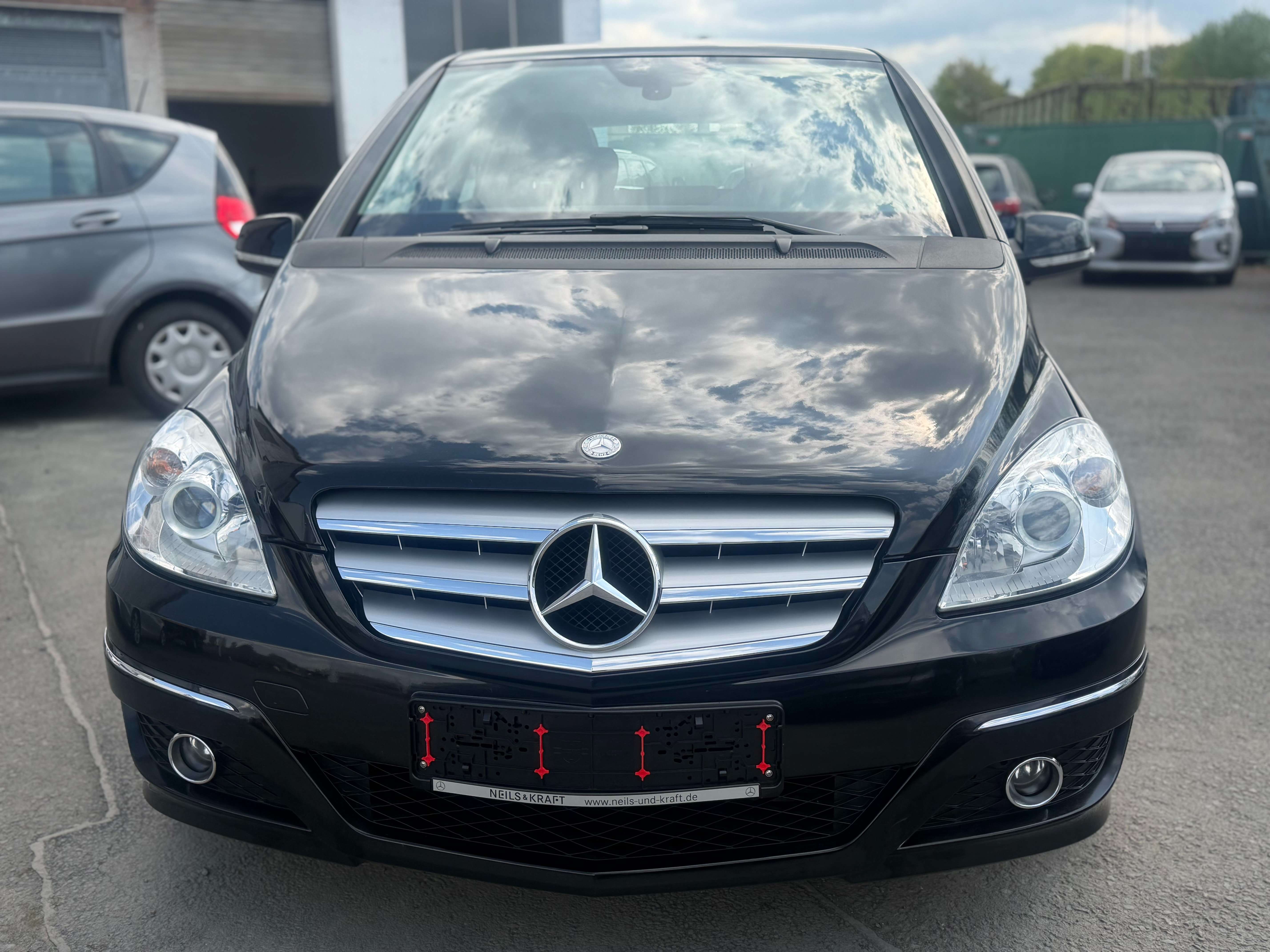 Second hand Mercedes Benz B-Class 180