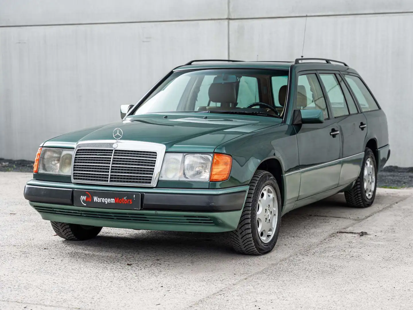 Mercedes-Benz E 300 T 4-MATIC 7 seats Open roof Airco full brown leath Verde - 1