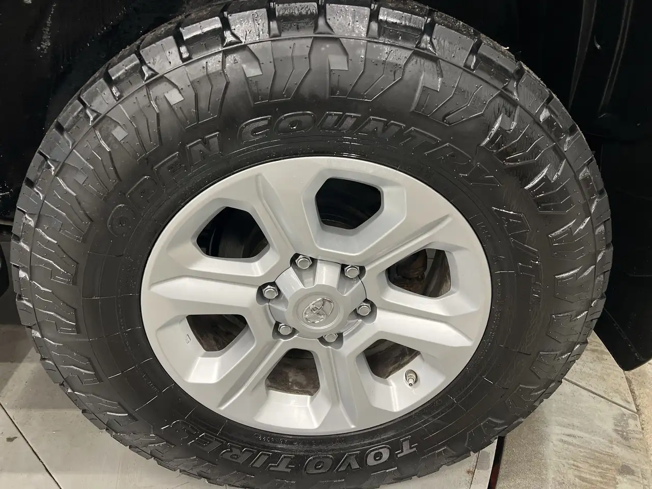 Toyota 4-Runner снимка Toyota 4-Runner