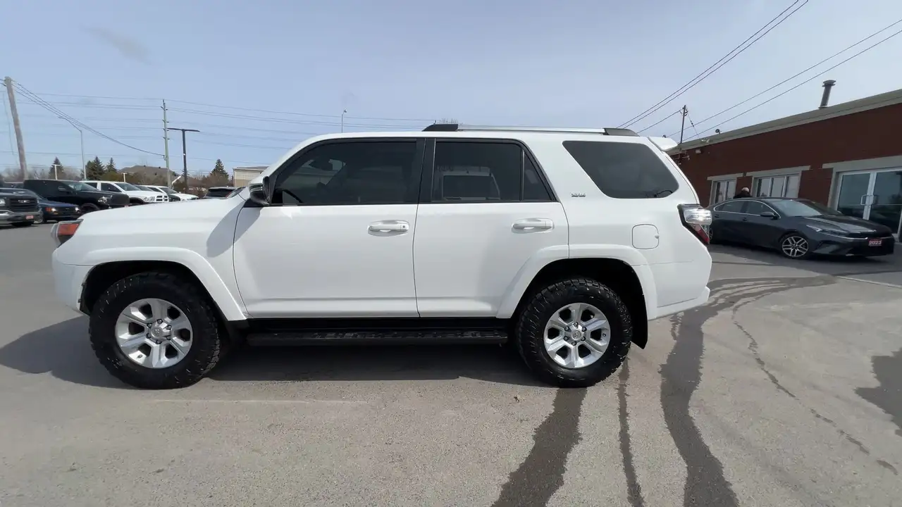Toyota 4-Runner снимка Toyota 4-Runner