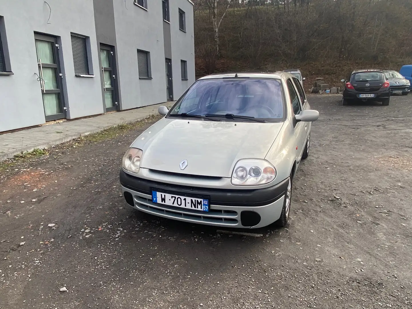 Renault Clio Clio 1.6i Initiale PARIS Argent - 1