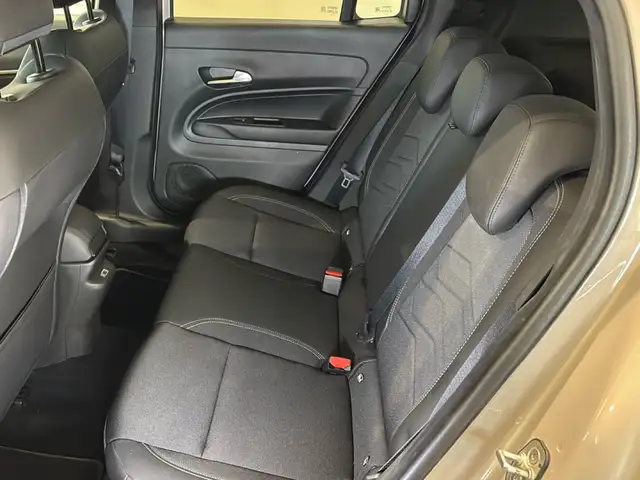 Jeep Avenger view 12