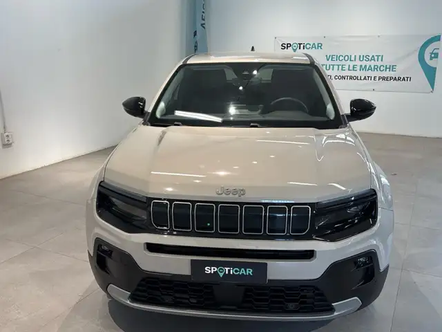 Jeep Avenger view 2