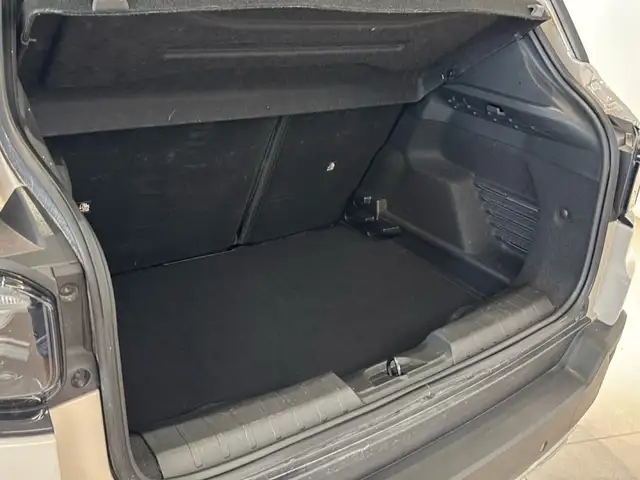 Jeep Avenger view 15