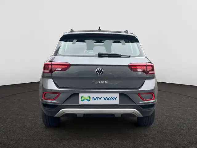 Volkswagen T-Roc view 6