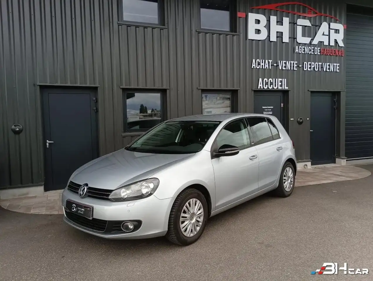 Volkswagen Golf Standard Model