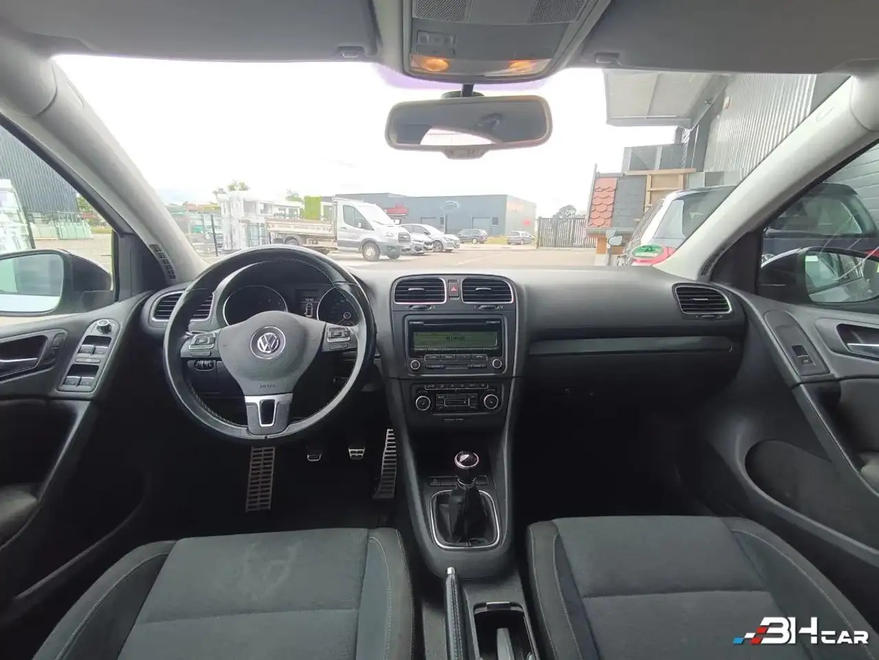Volkswagen Golf Standard Model — photo 15