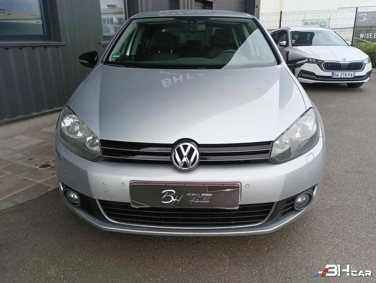 Volkswagen Golf Standard Model — photo 8