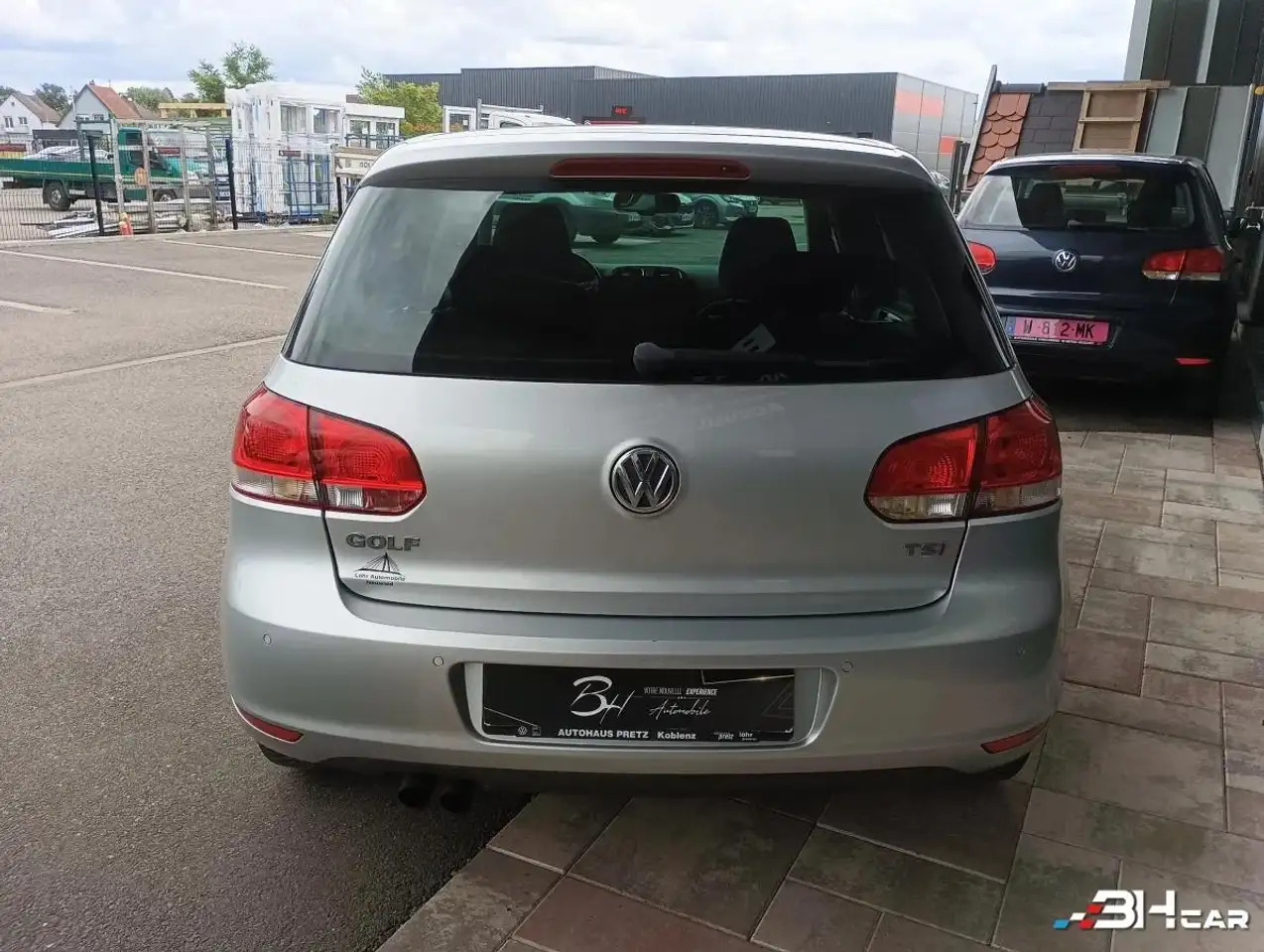 Volkswagen Golf Standard Model — photo 4