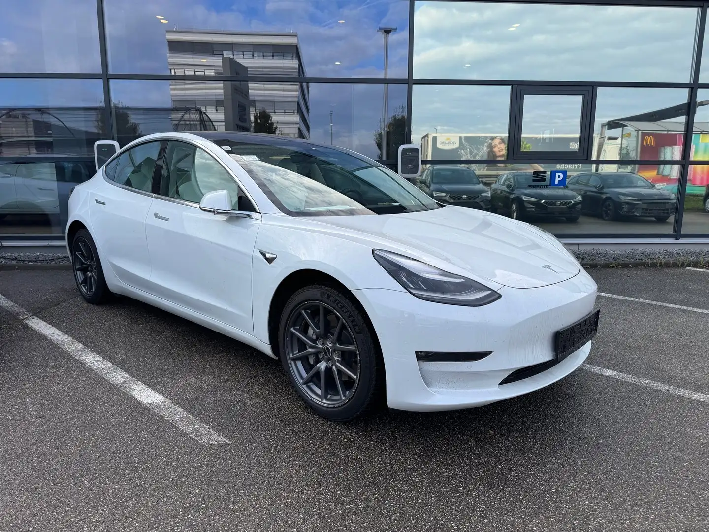 Tesla Model 3 Long Range AWD 75kWh Weiß - 2