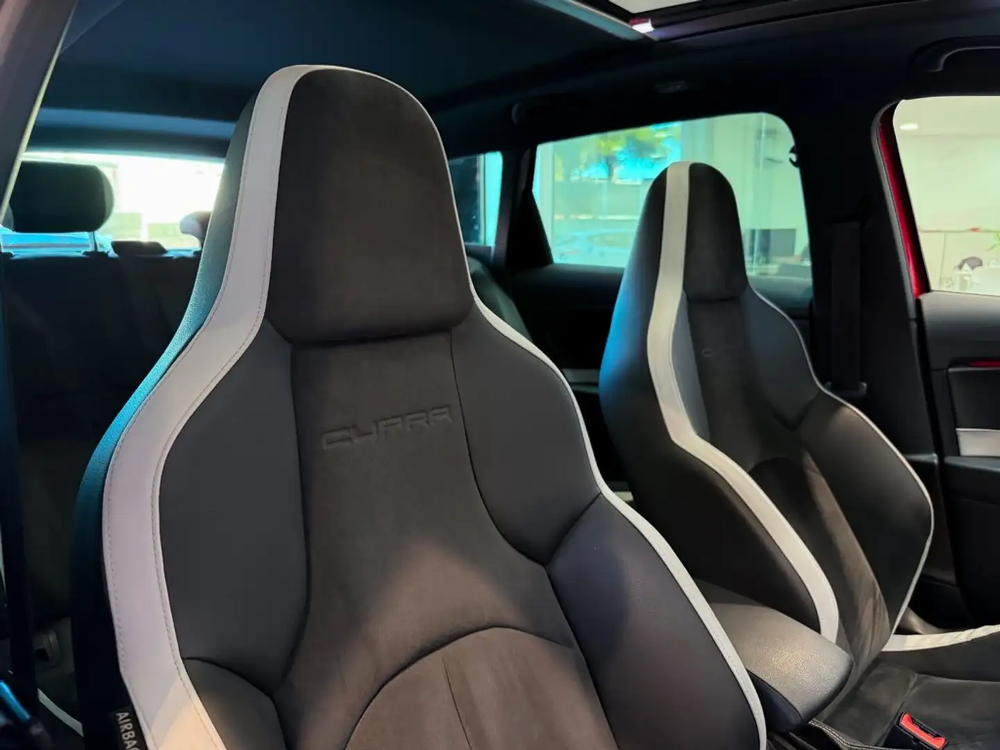 SEAT Leon ST 2.0 TSI 290cv DSG-6 St&Sp CUPRA Rood - 1