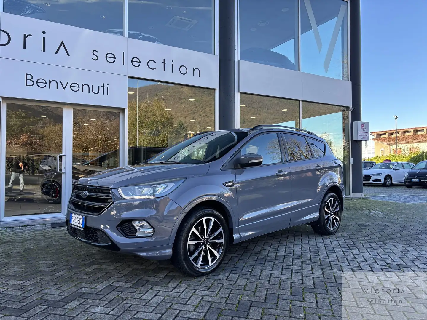 Ford Kuga ECOBOOST 120 CV 2WD C.MANUALE ST-LINE NAVIGATORE Gris - 2