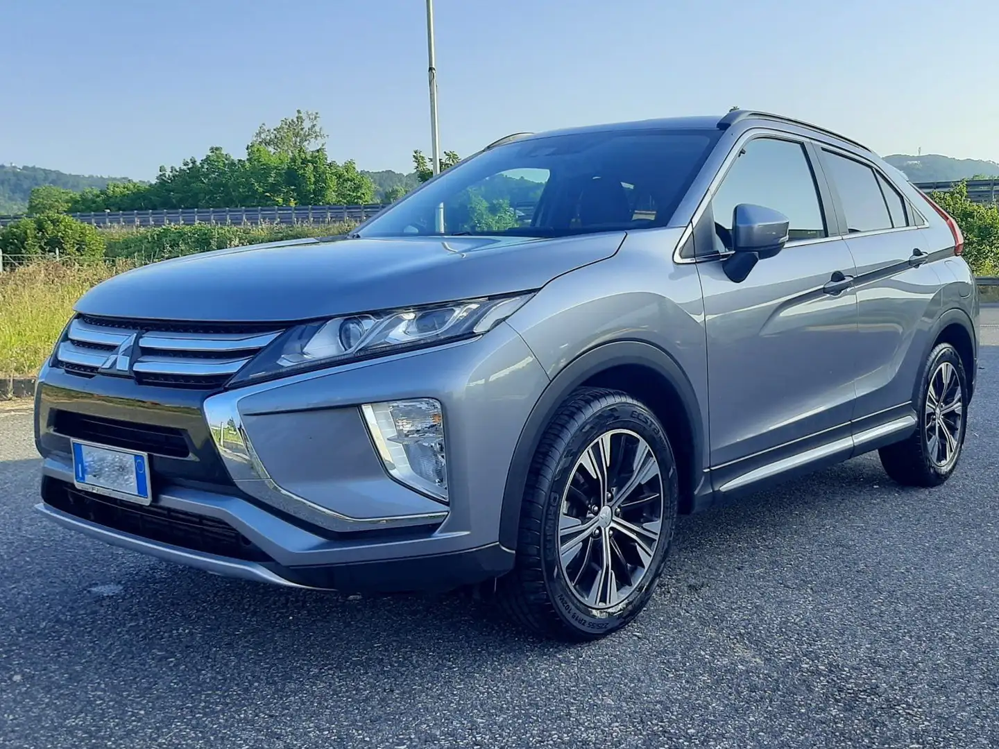 Mitsubishi Eclipse Cross 1.5 turbo intense SDA Argento - 1