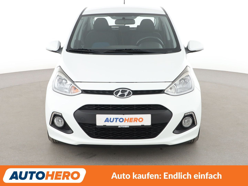 Hyundai i10 1.2 Style *TEMPO*PDC*SHZ* — photo 9