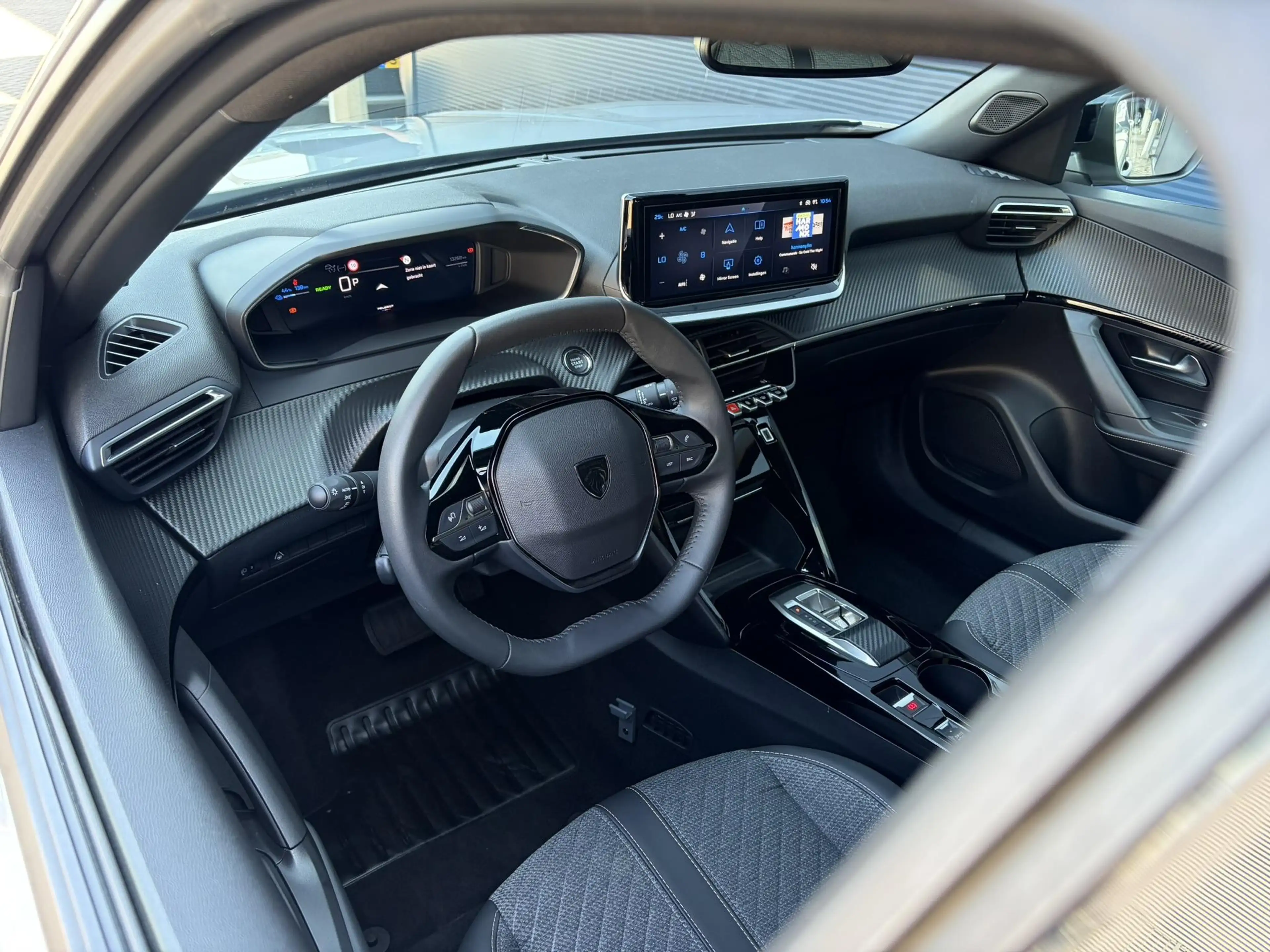 Peugeot e-2008 EV Allure Avantage 54 kWh 156pk | SoH 98% | Naviga — photo 11