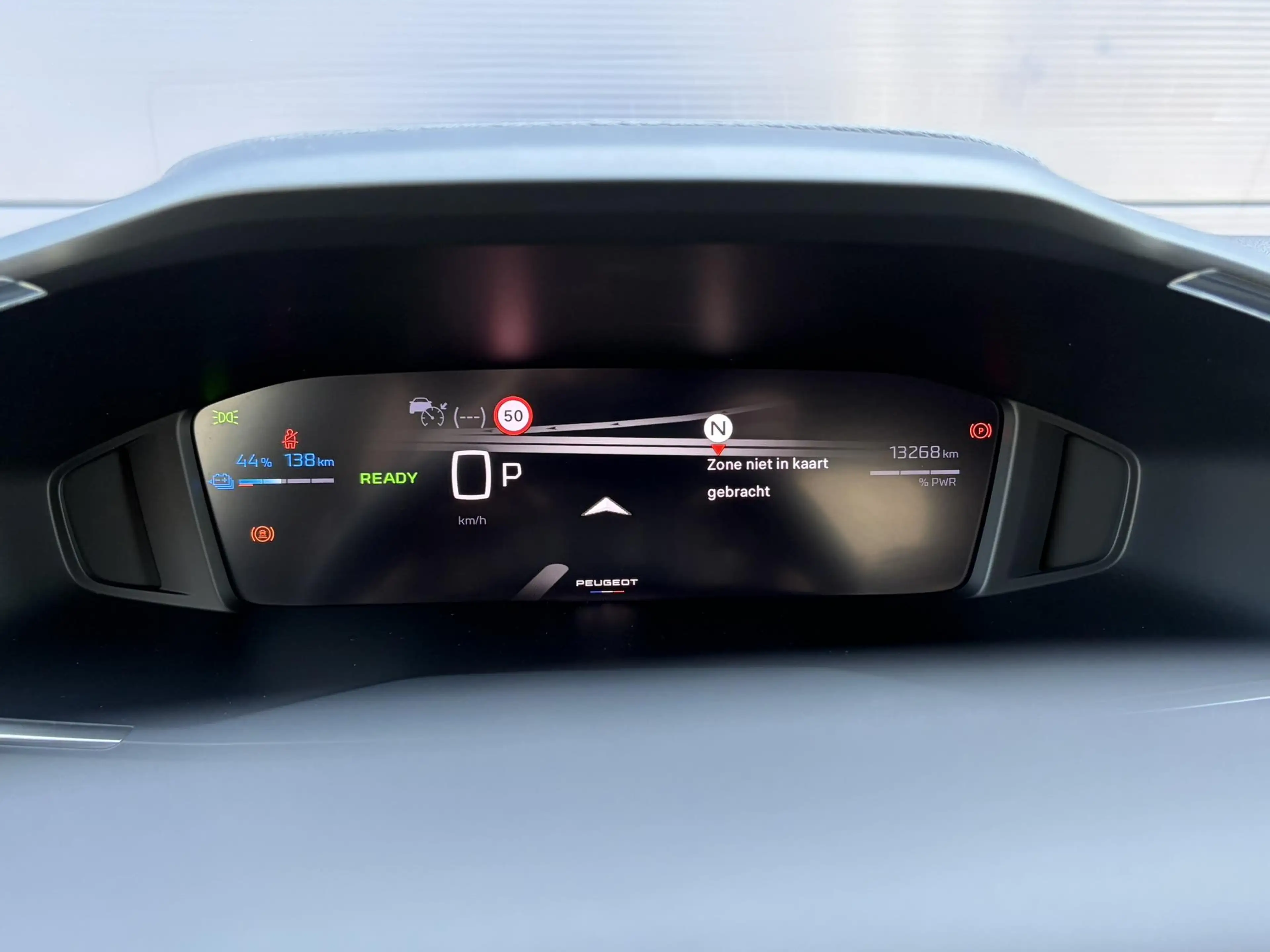 Peugeot e-2008 EV Allure Avantage 54 kWh 156pk | SoH 98% | Naviga — photo 12
