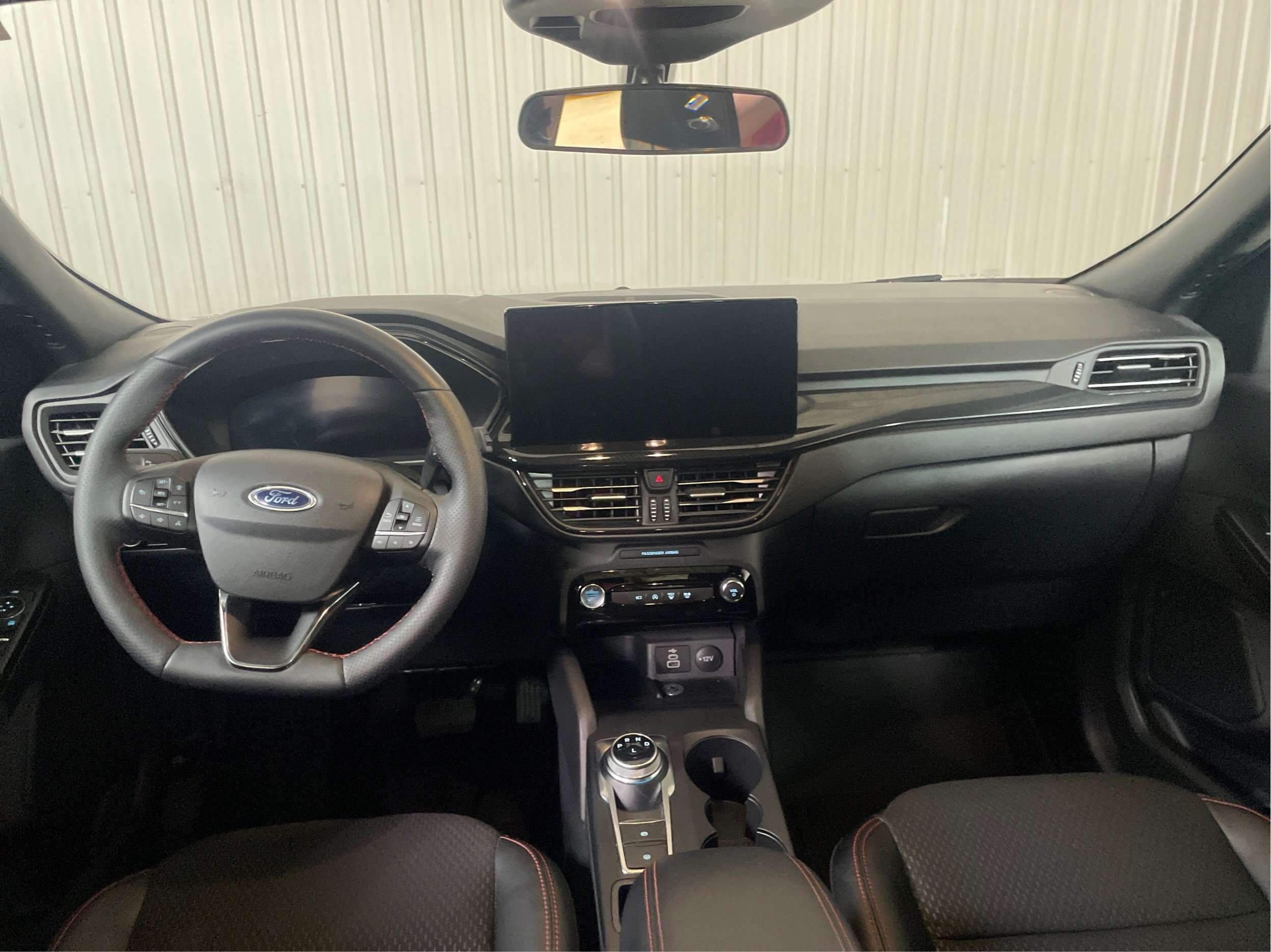 2025 Ford Escape ST-Line Select AWD Mags Cuir Toit Pano GPS Sièges — снимка 1