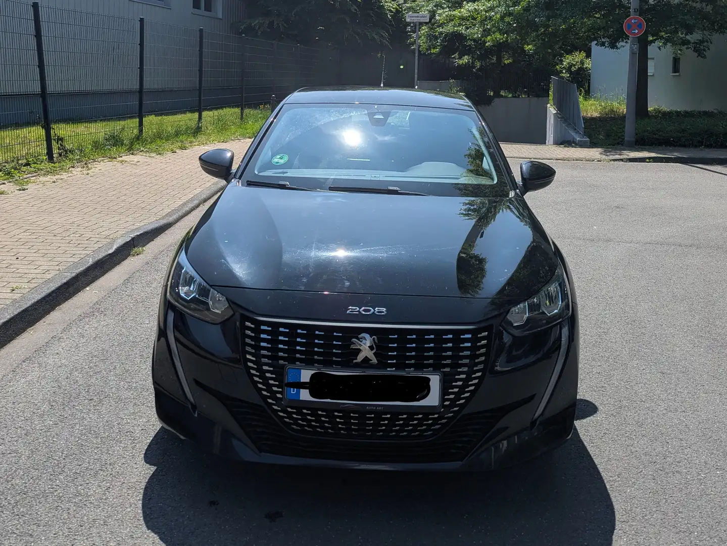 Peugeot 208 208 BlueHDi 100 Allure Schwarz - 2