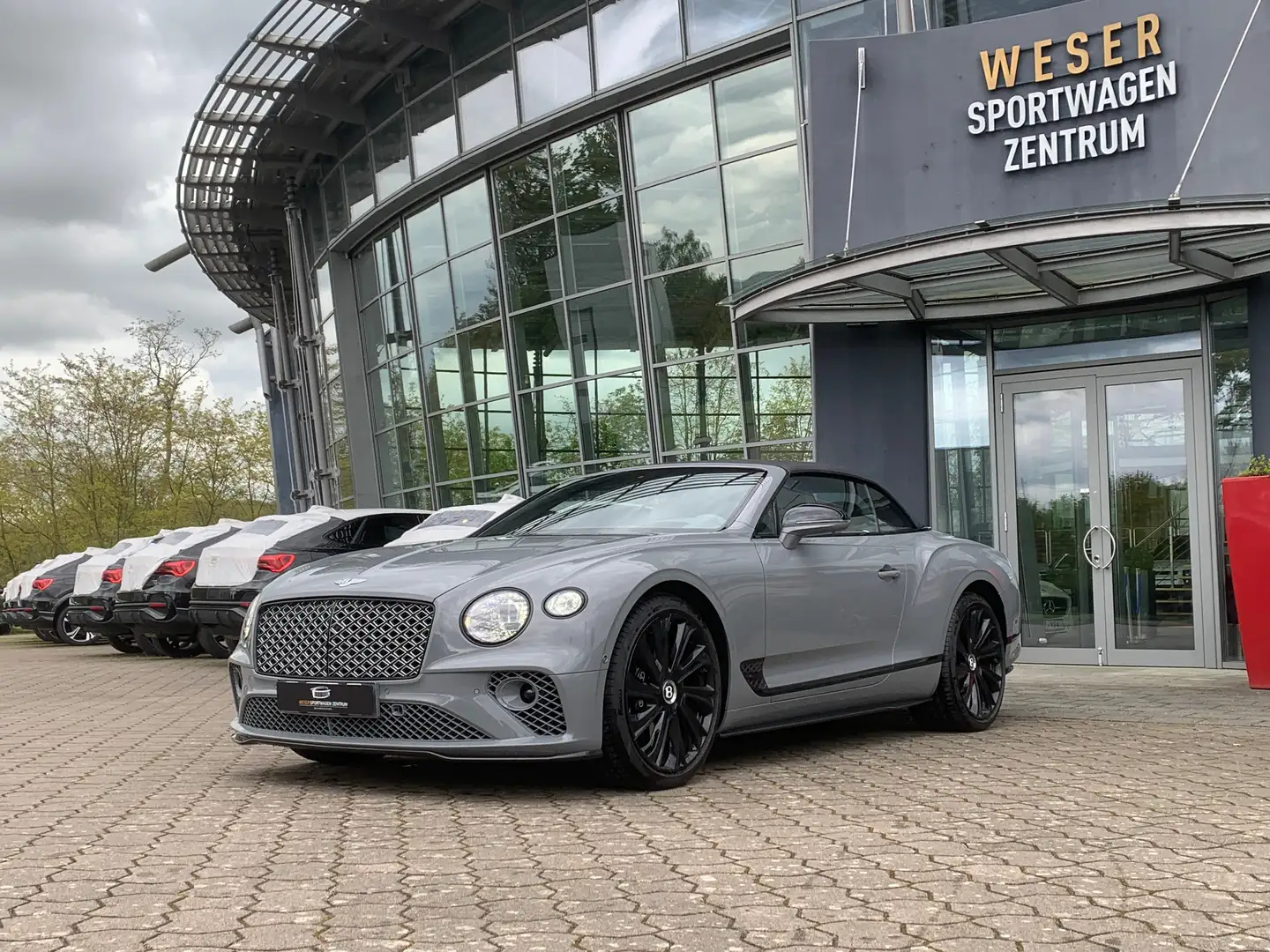 Bentley Continental GTC V8 Mulliner Blackline/Carbon/HUD Grau - 1