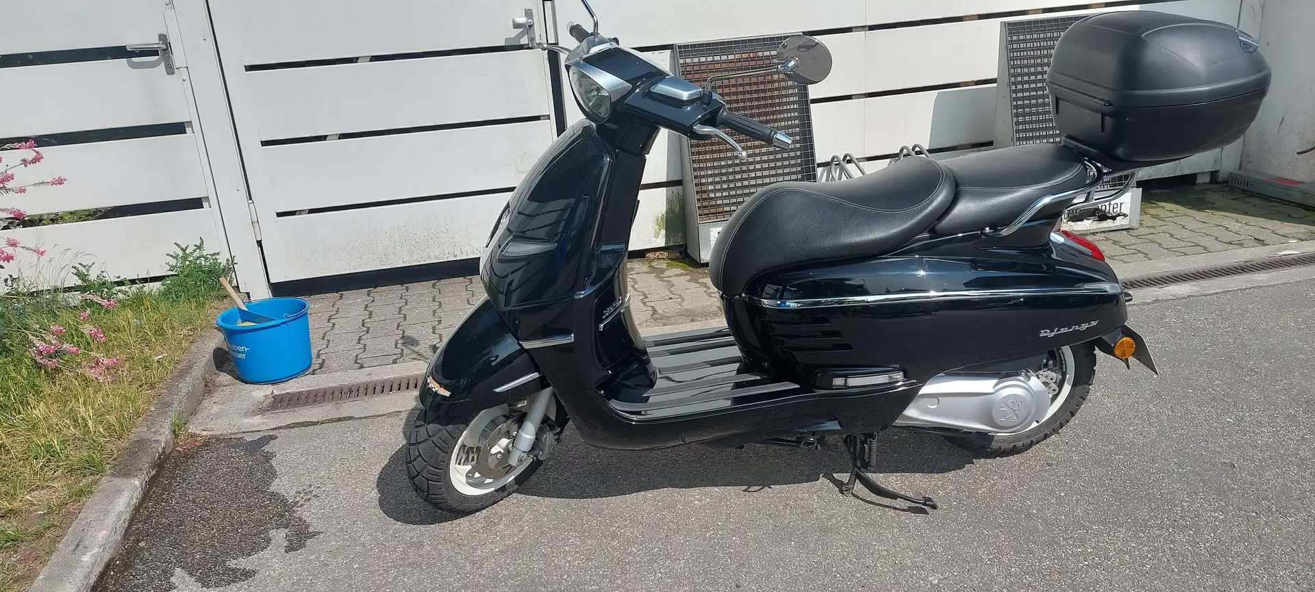 Peugeot Django 125 Heritage 125 i Noir - 2