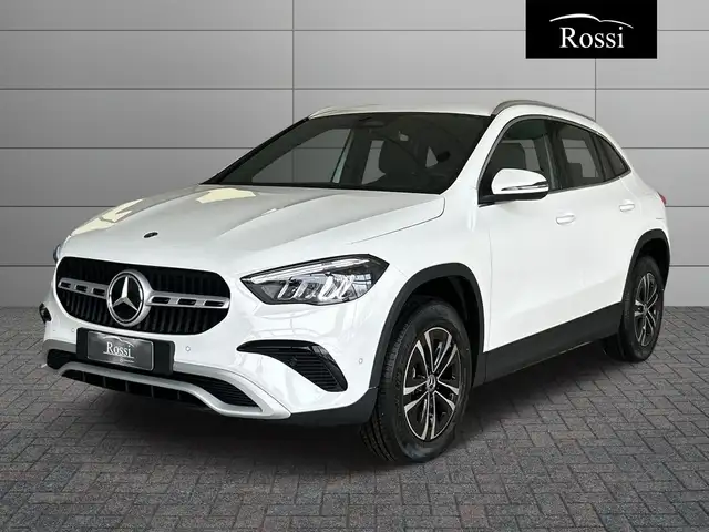Mercedes-Benz GLA 180 d Automatic