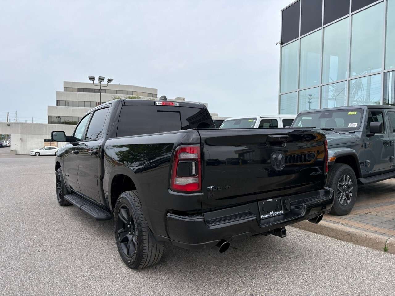 2023 RAM 1500 Sport 4x4 Crew Cab 5'7 Box — снимка 1
