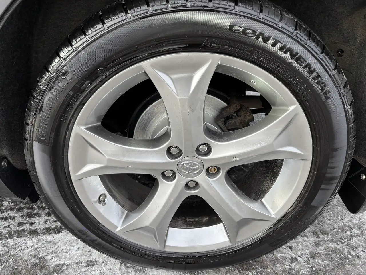 Toyota Venza снимка Toyota Venza