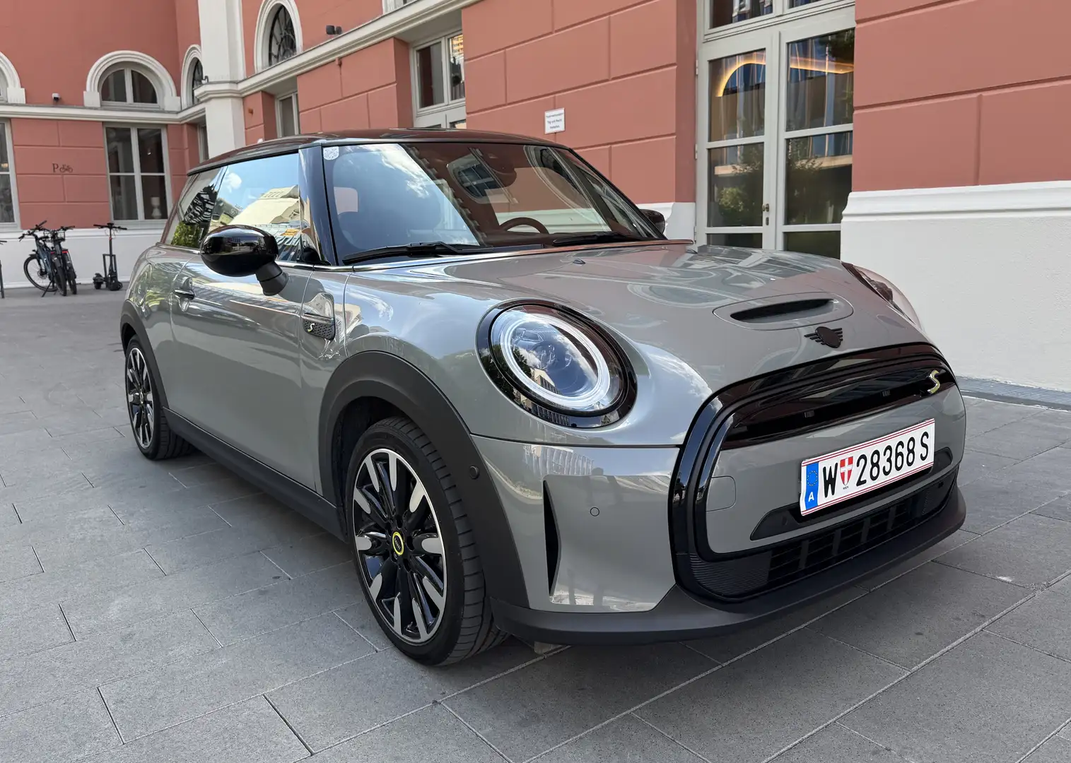 MINI Cooper SE RFK|Pano|8fach bereift|BMW Garantie|Yours Trim - 1