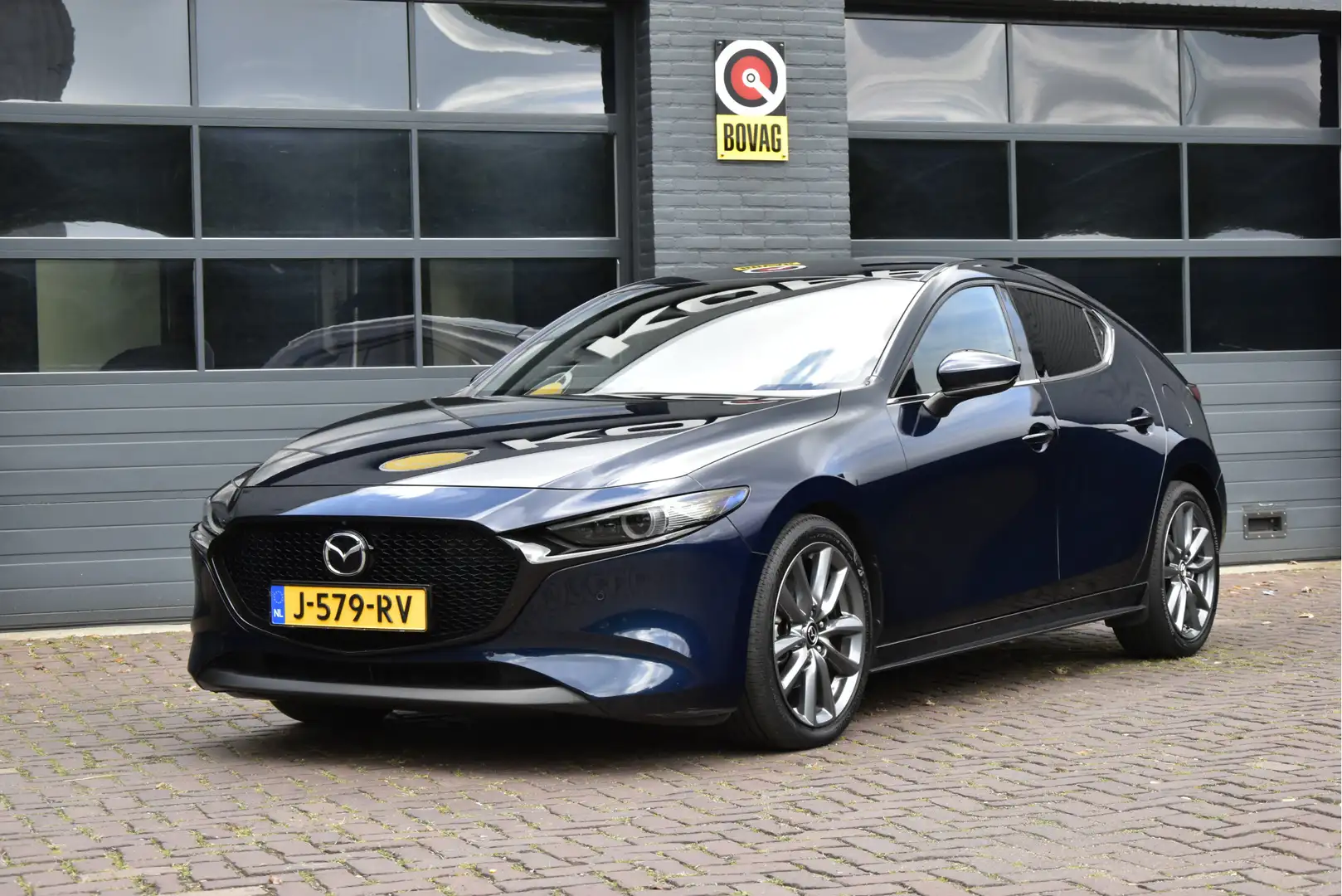 Mazda 3 2.0 e-SkyActiv-G GT-M Hybrid Blauw - 2