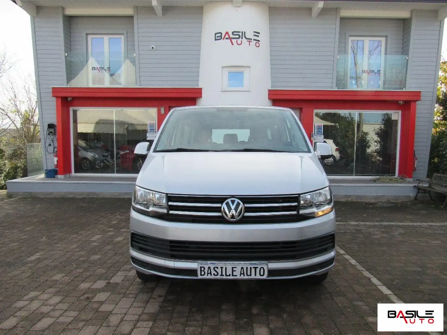 Volkswagen T6 Caravelle Gris - 1