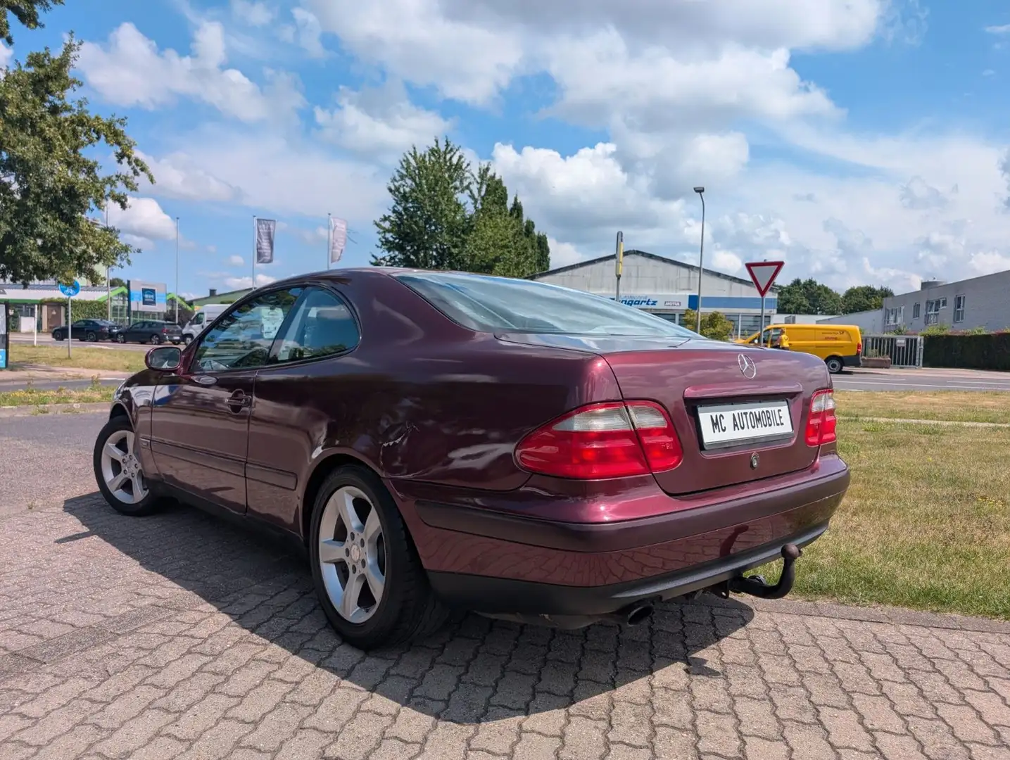 Mercedes-Benz CLK 320 AVANTGARDE SPORT*AUTOMATIK*KLIMA !! Roşu - 2