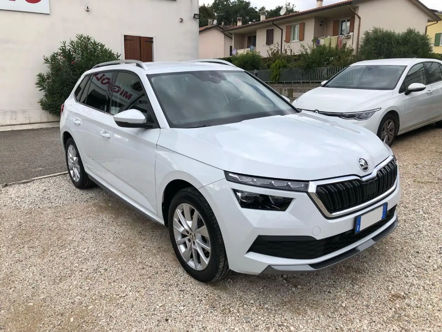 Skoda Kamiq 1.0 TSI 110 CV Style OK NEOPATENTATI Bianco - 2