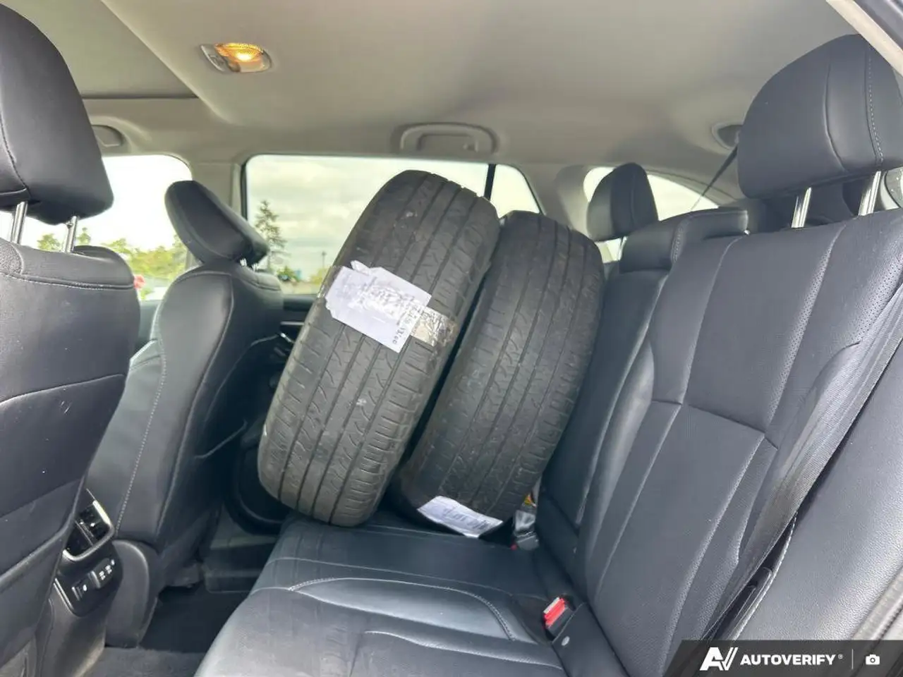 Subaru OUTBACK снимка Subaru OUTBACK