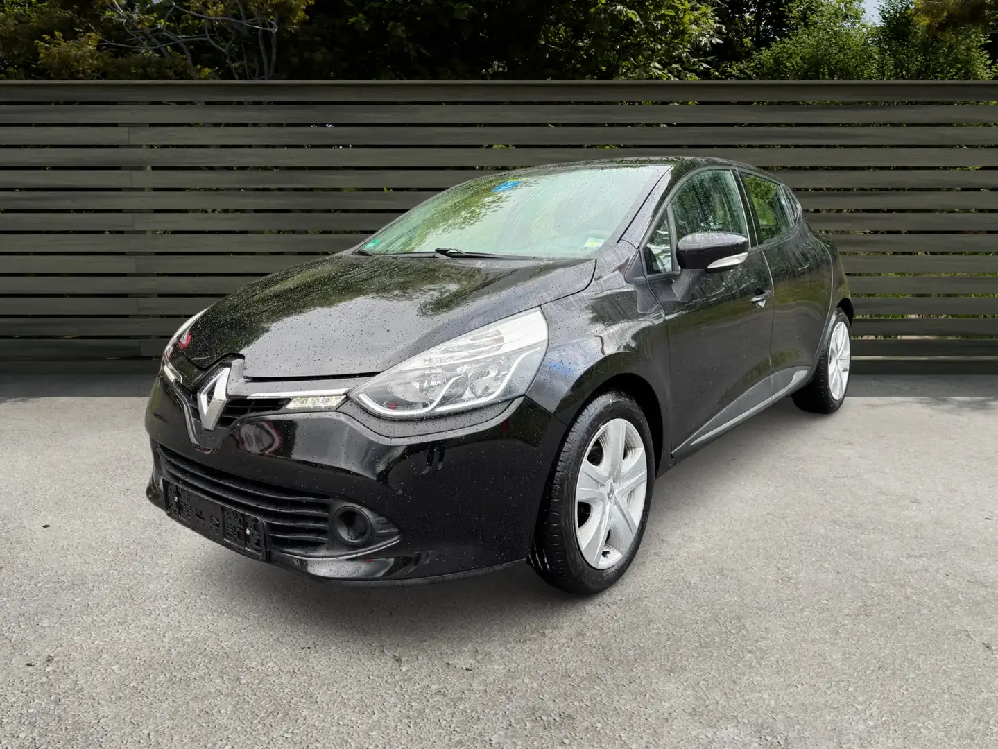 Renault Clio Clio 1.2 16V 75 Expression Schwarz - 1