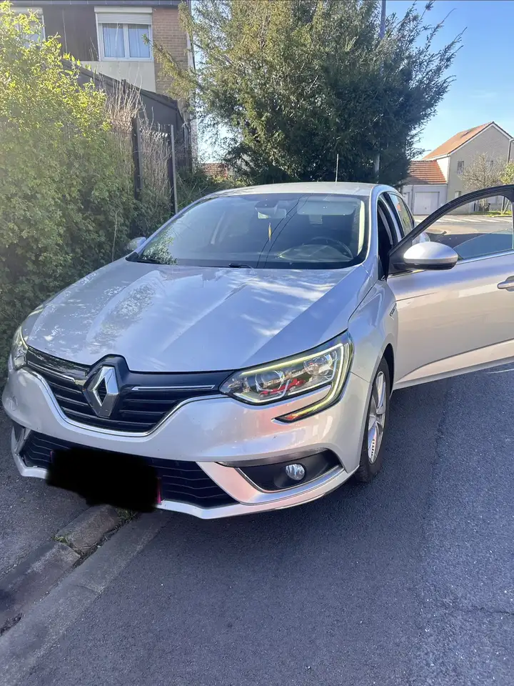 Renault Megane MÃ©gane IV Berline dCi 110 Energy Zen