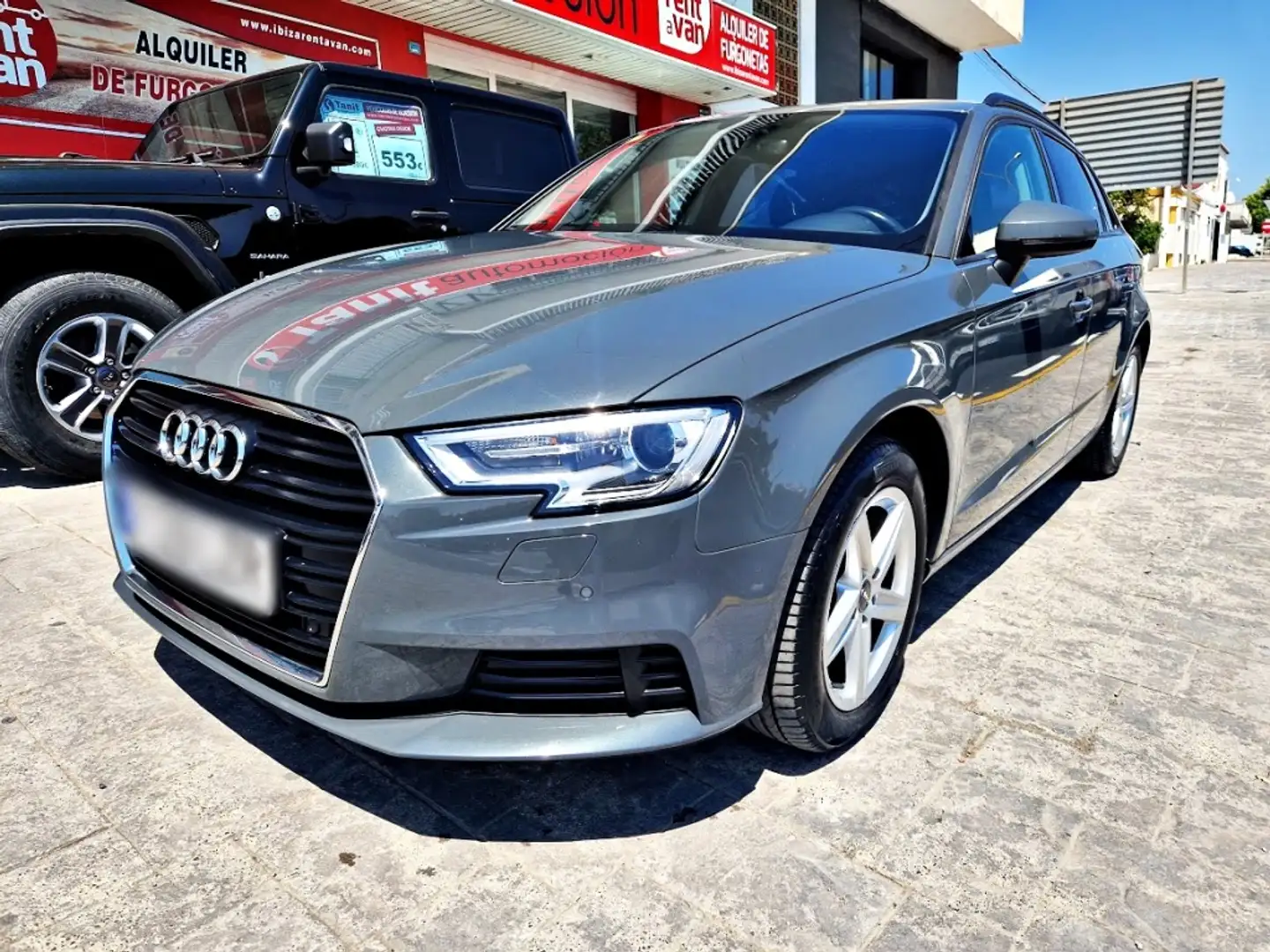 Audi A3 Sportback 2.0TDI Sport ed. S-T 7 110kW Gris - 1