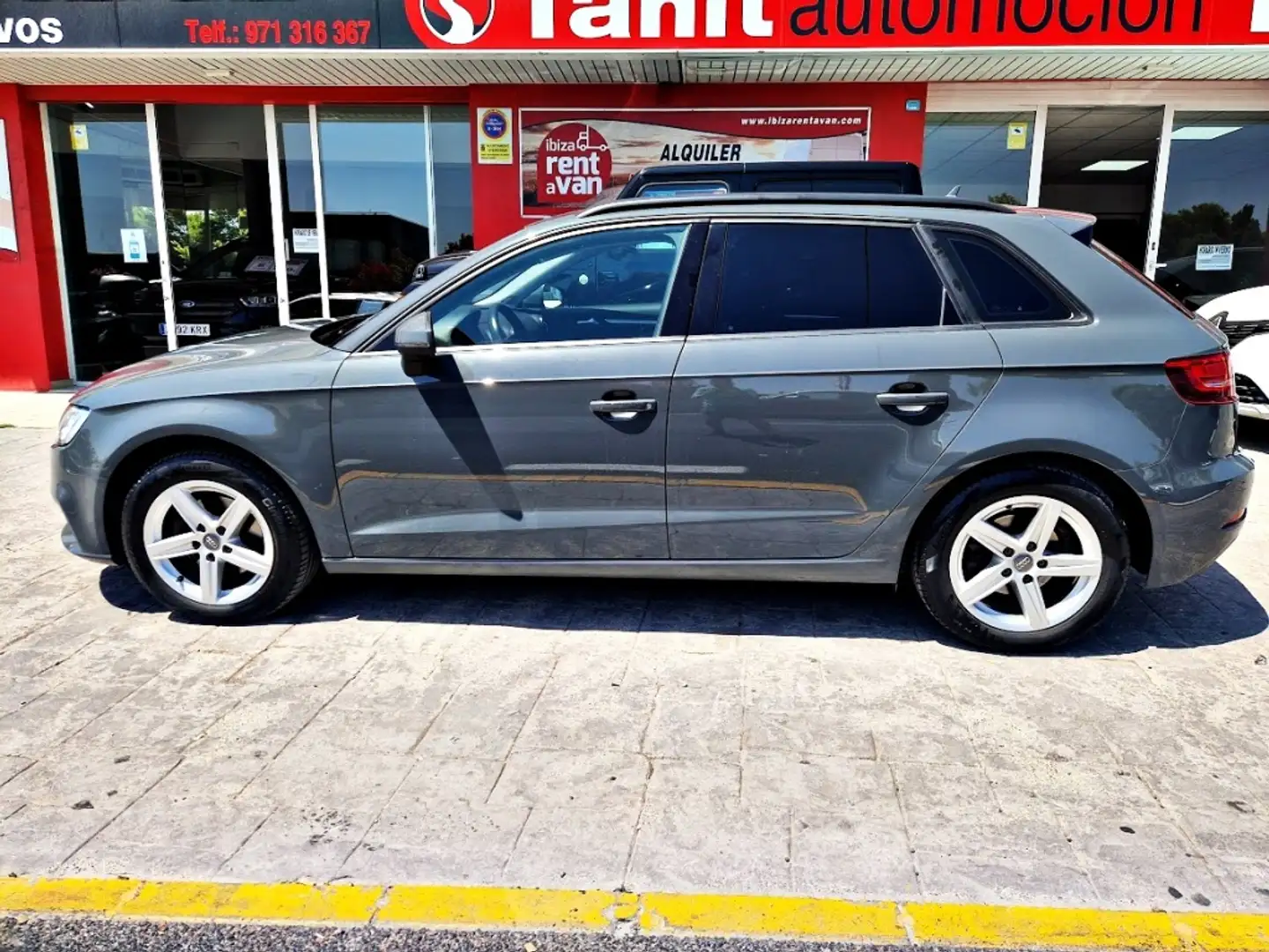 Audi A3 Sportback 2.0TDI Sport ed. S-T 7 110kW Gris - 2